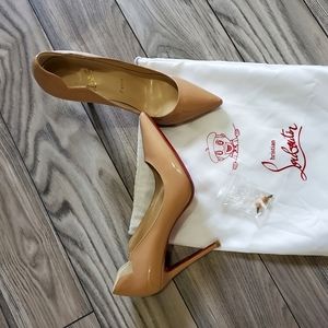 Christian Louboutin Hot Chick Pumps!